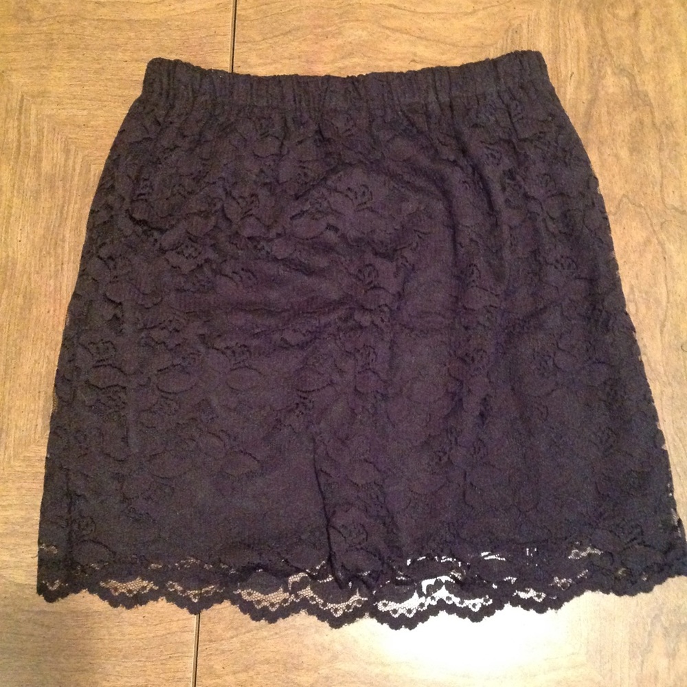 Xhilaration lace stretch skirt